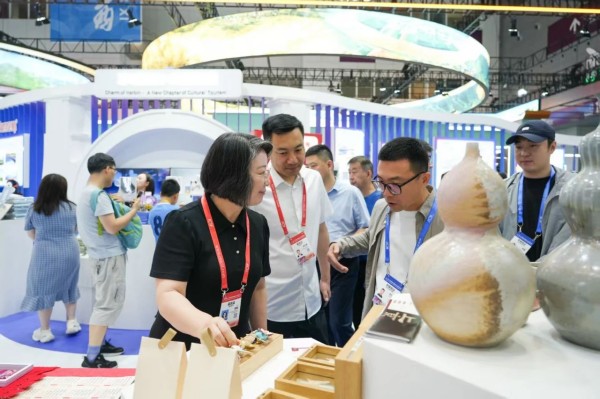 數字創意新篇 哈師大亮相深圳文博會，展示24小時夢幻展館